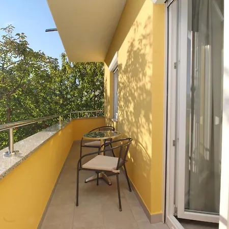 In Mit Eigenem Balkon By Interhome *